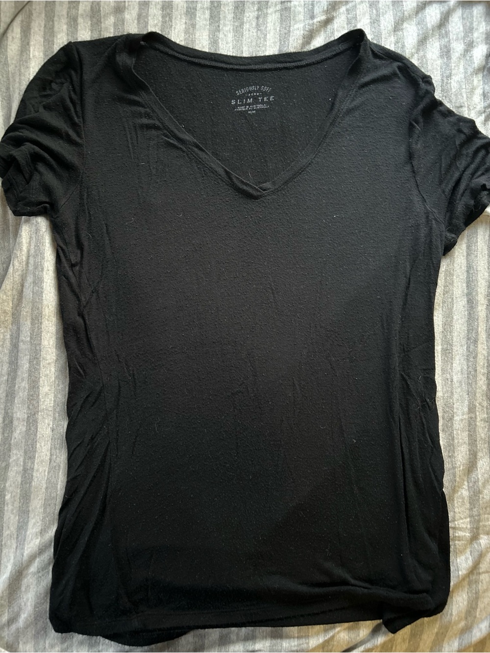 Aeropostale Black Slim V-Neck Tee — Women's Short Sleeve